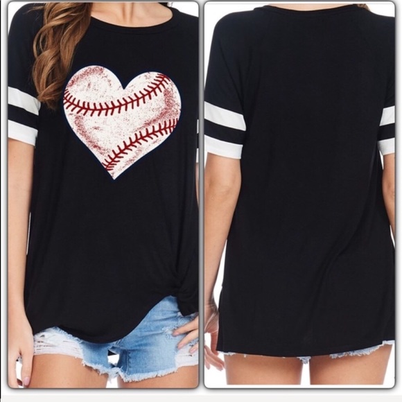 Trindy Clozet Boutique Tops - Graphic Heart Baseball Tee